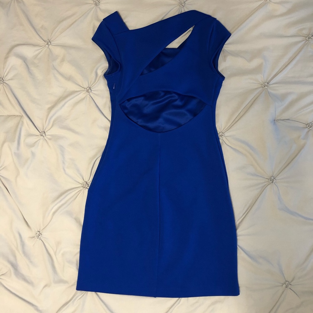 Dress - Picture 2 of 5